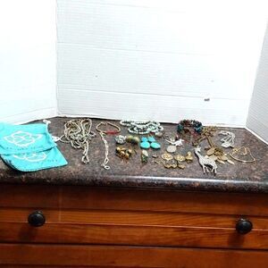 Over 30 PIECES OF VINTAGE Jewelry And Accessories....